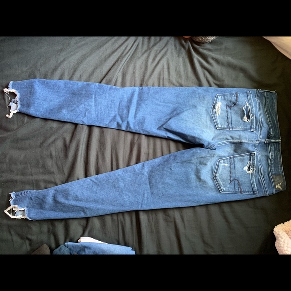American Eagle Ripped Jeggings - Picture 4 of 4